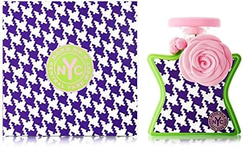 Bond No 9 Central Park West 3.4 Edp L bottle with luxurious floral & woody notes – a long-lasting top perfume for women